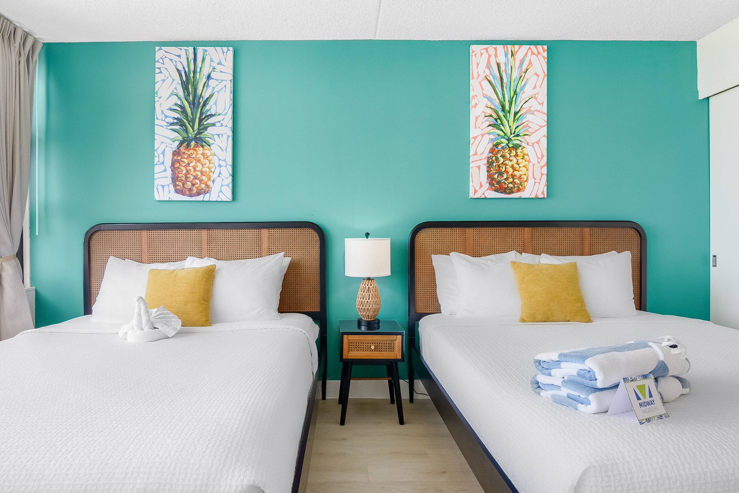 Condo in Honolulu · ★4.87 · 1 bedroom · 3 beds · 1 private bath - Image 31