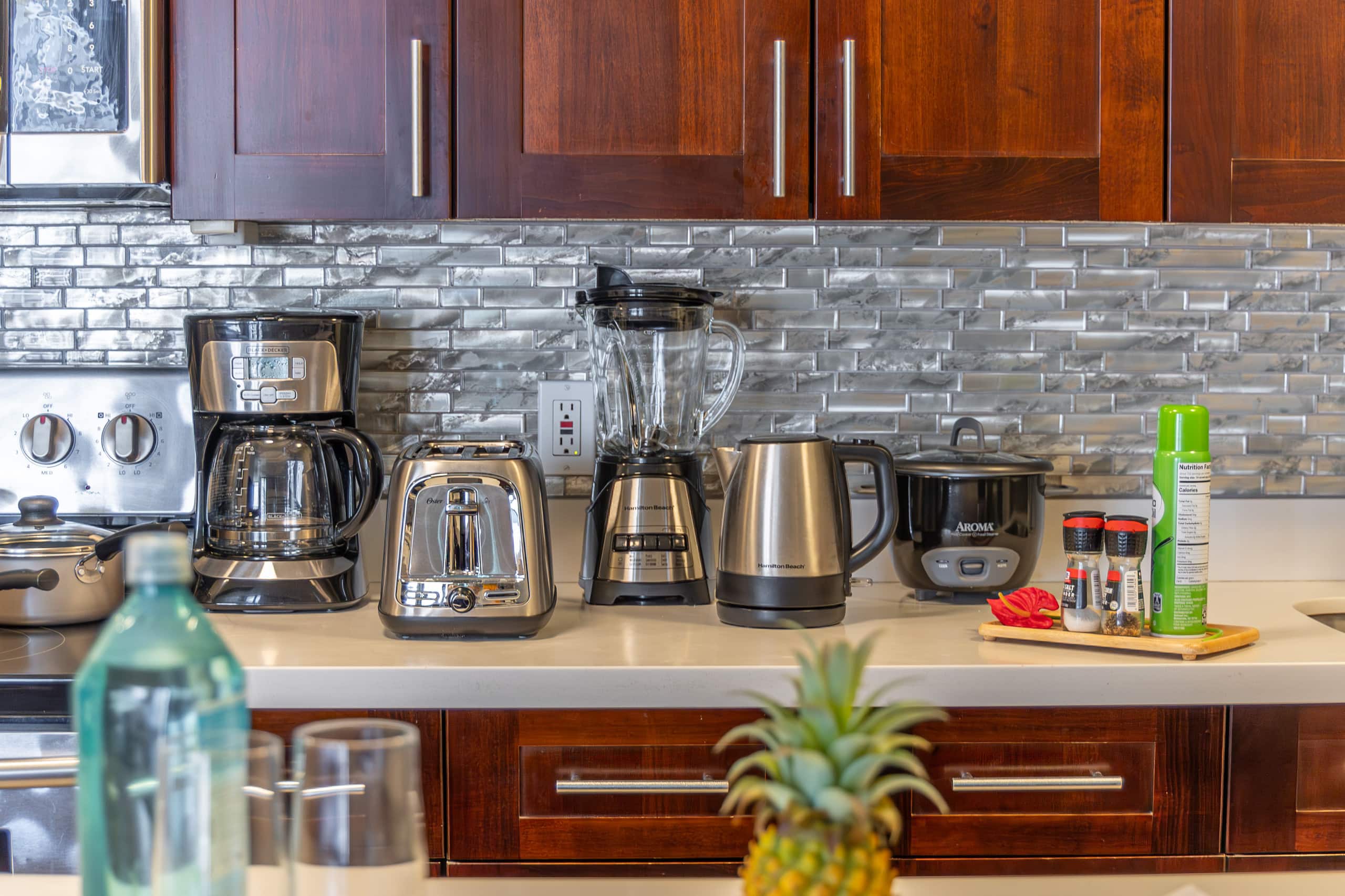 Condo in Honolulu · ★4.87 · 1 bedroom · 3 beds · 1 private bath - Image 20