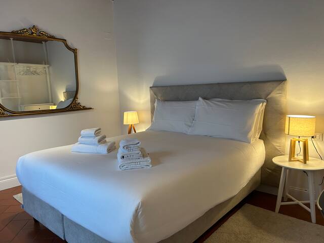 Uffizi Suite gallery image 3