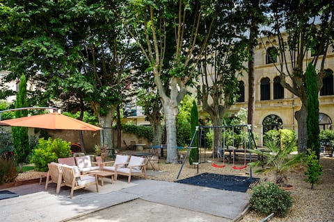 Pézenas 2.5BR Pool & Garden Oasis Renovated