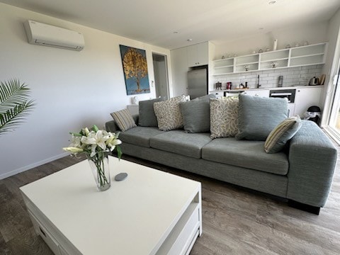 Top performing Airbnb: Modern Guesthouse in Tauranga City