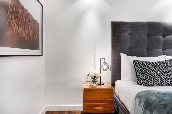 Breathtaking Views & Apartment! gallery image 4