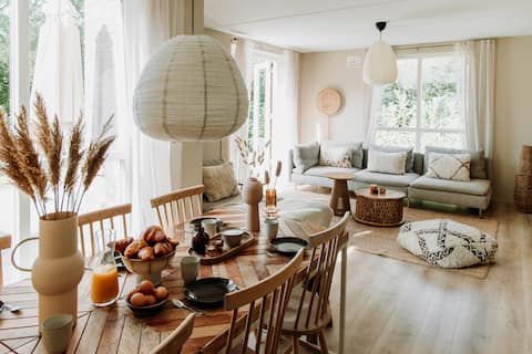 Bohemian Wellness | Hottub & Sauna
