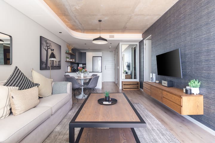 Luxury Urban Oasis in Greenpoint/De Waterkant