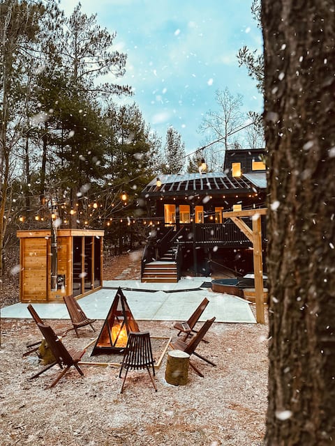 Priolo on the Trail: Japandi Retreat w Nordic Spa