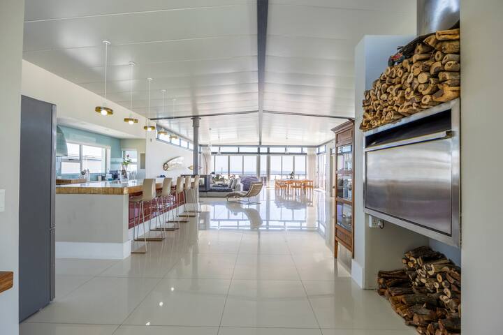 Ocean View Villa gallery image 4