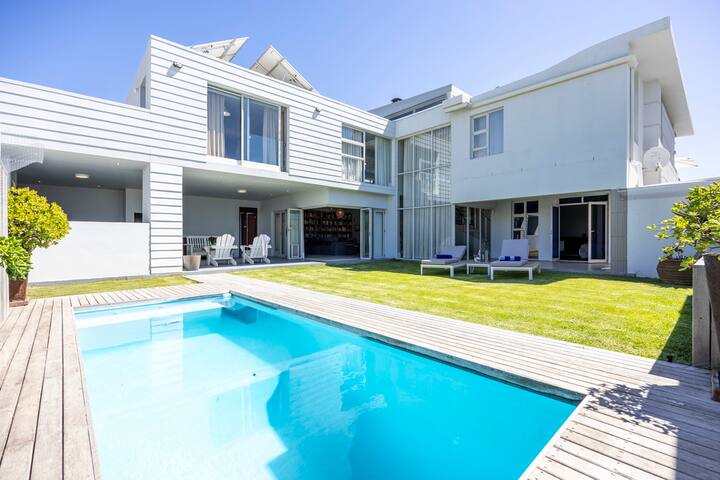 Ocean View Villa gallery image 2