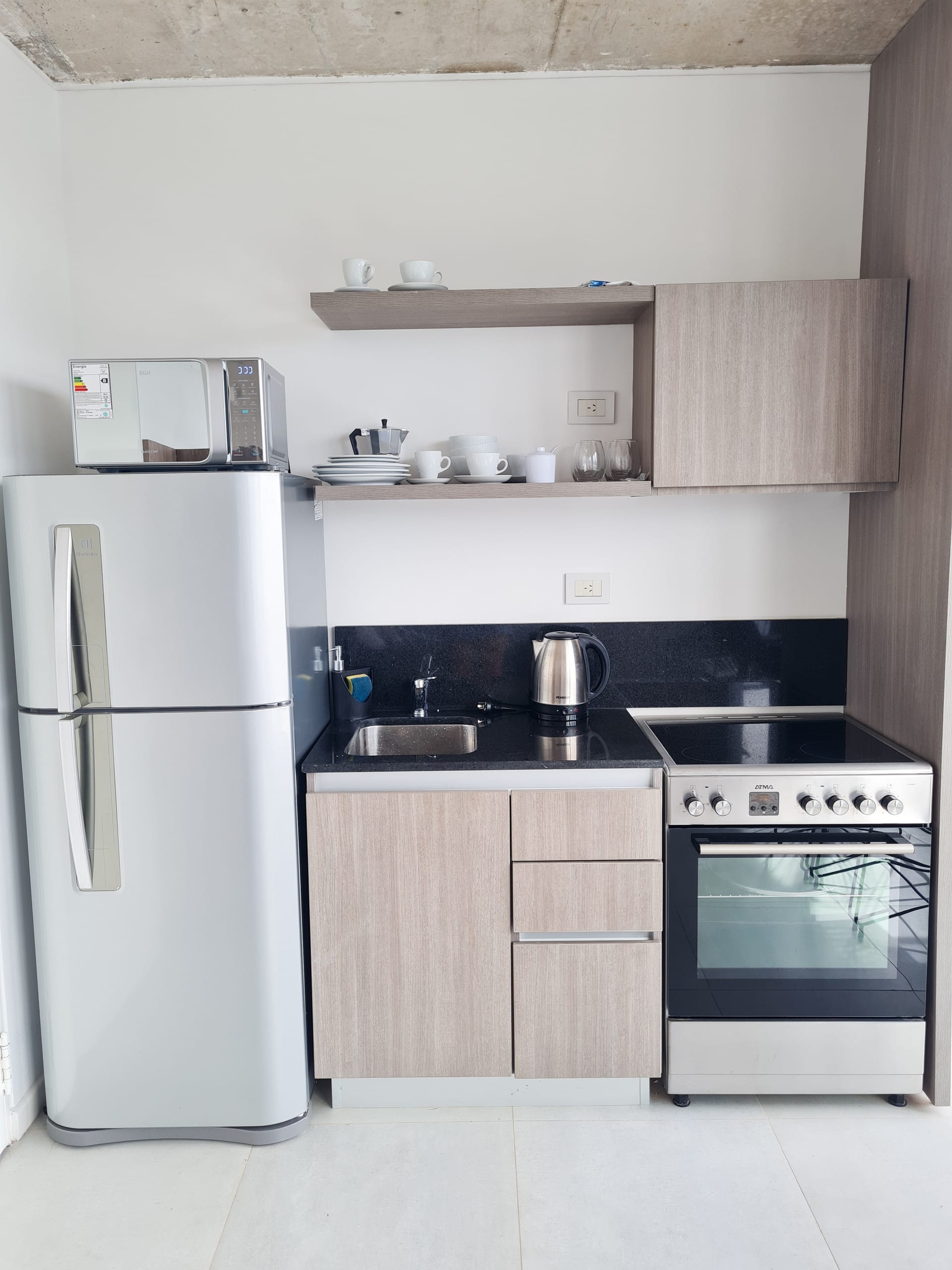 Brand new studio in a strategic area