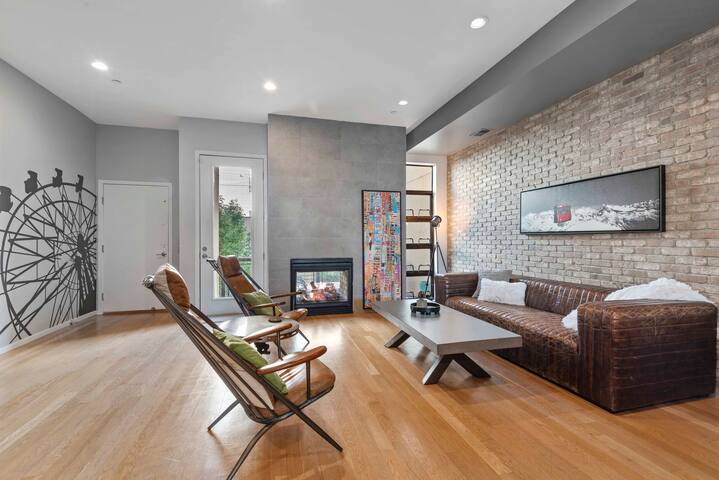 Walk to RiNo’s Best Bars/Restaurants/Coors Field gallery image 3