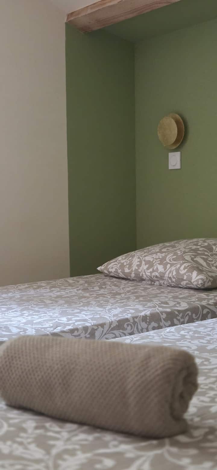 საძინებელი 2