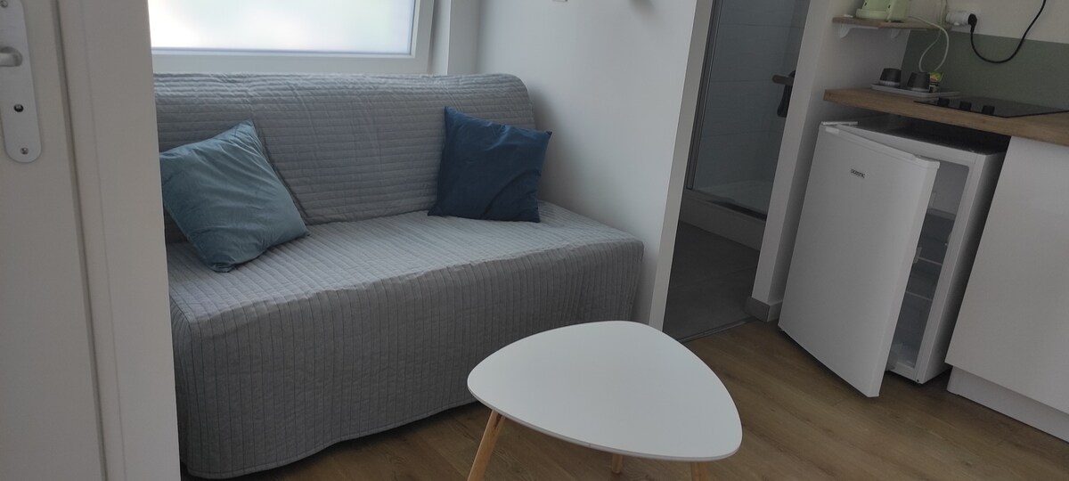 Popular Airbnb listing: Les Oyats, studette 2022, Dunkirk beach in Dunkerque