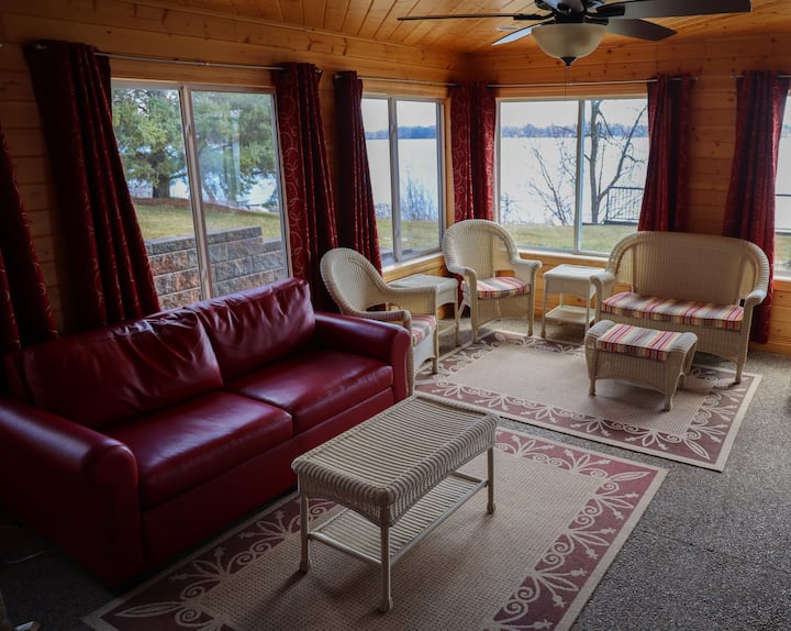 ระเบียงชั้นล่าง 3 ฤดูพร้อมเตียงควีนไซส์แบบดึงออกได้ 