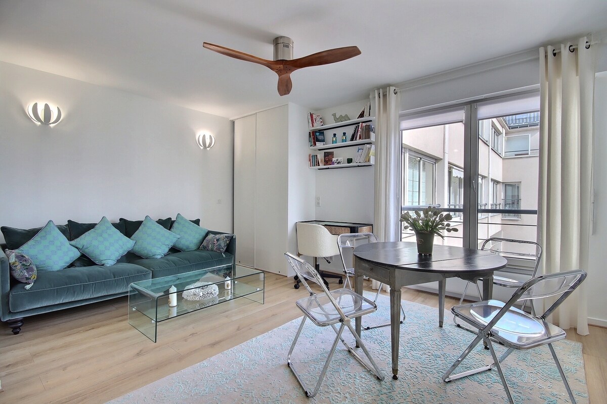 Successful Airbnb property: Charming 1-Bedroom Steps Away from the Trocadéro in Paris 16e Arrondissement