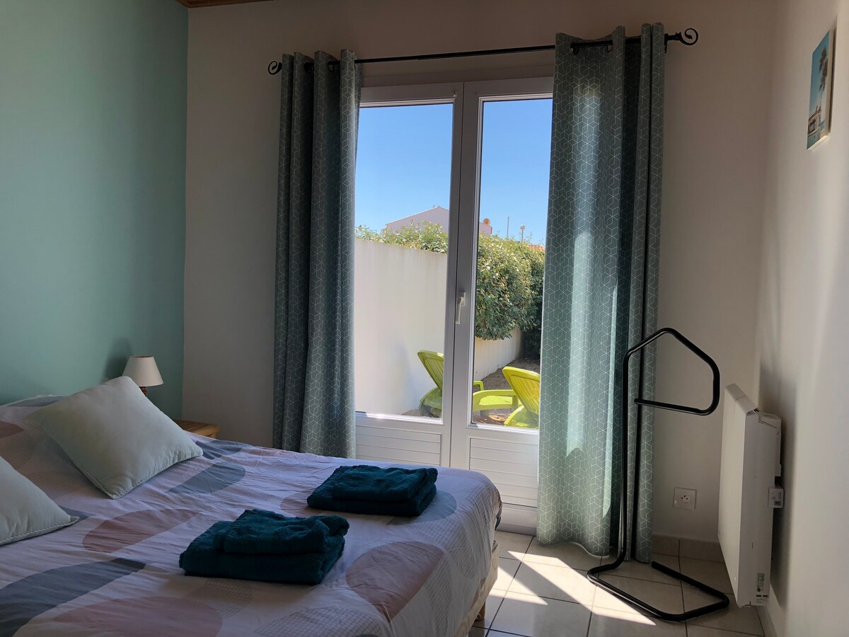 საძინებელი 1