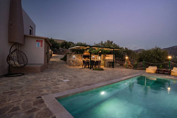 Villa Aktis with Freshwater Pool gallery image 3