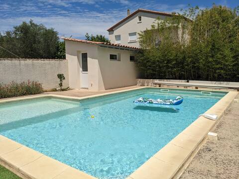 Large bright house with pool