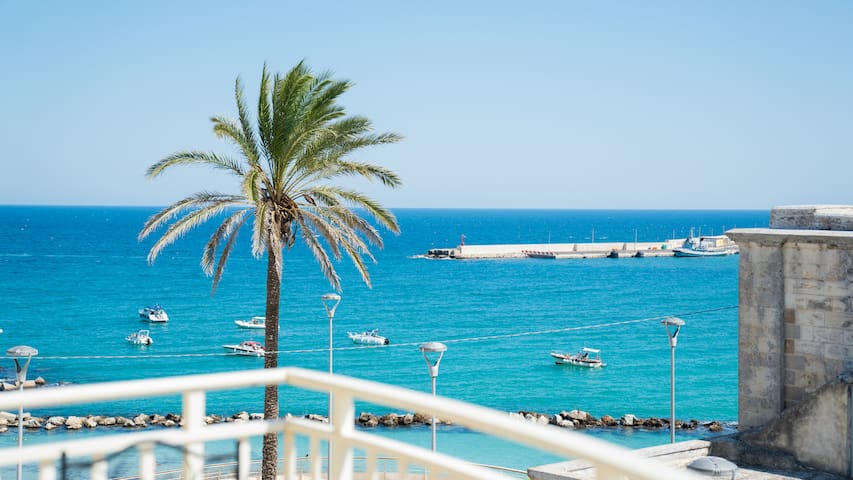 Appartamento sul mare+vista panoramica+parcheggio