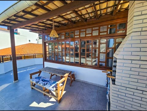 Mini penthouse 1 block from Prainha