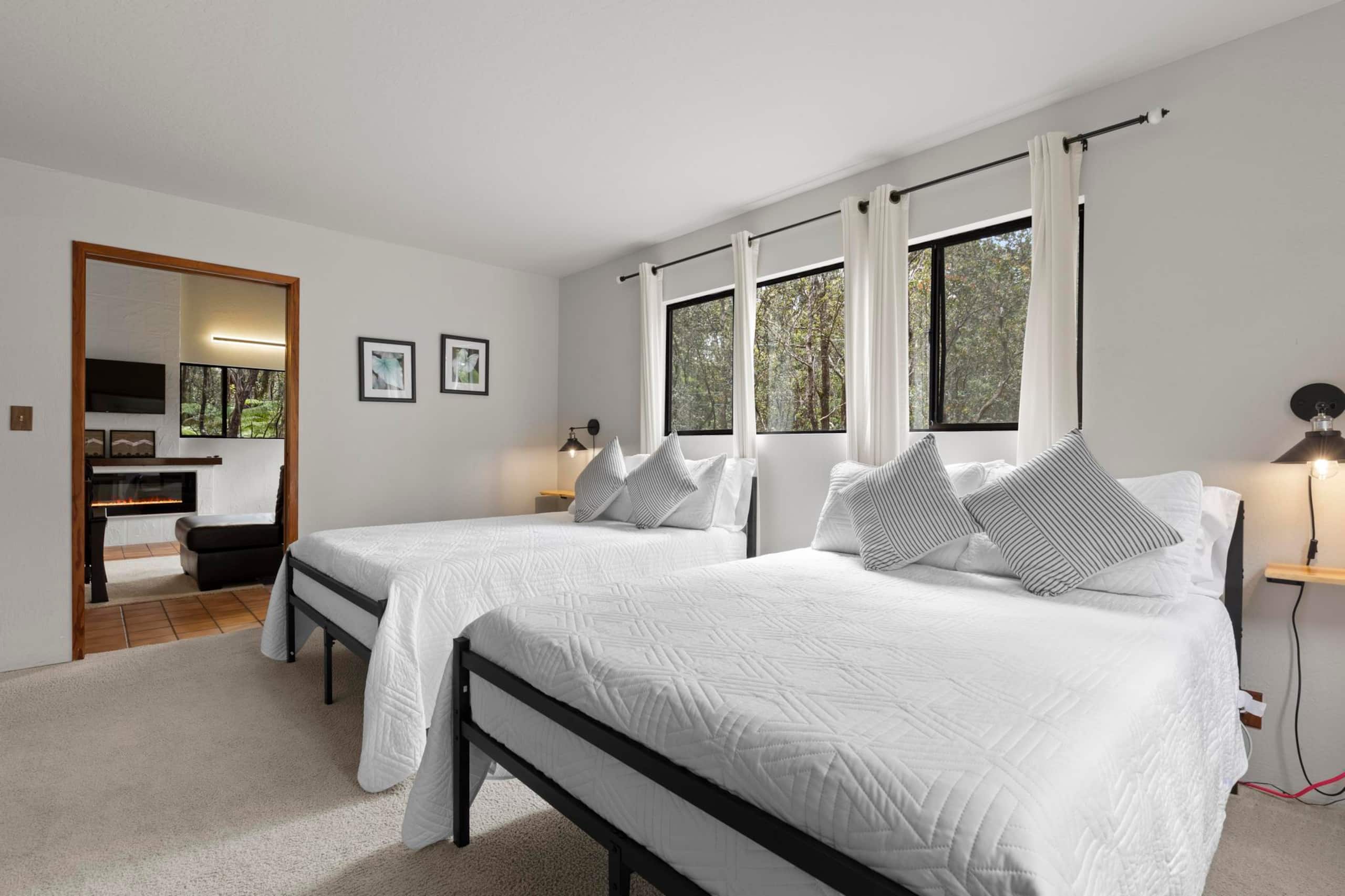 Home in Volcano · ★4.95 · 5 bedrooms · 7 beds · 3 private baths - Image 19