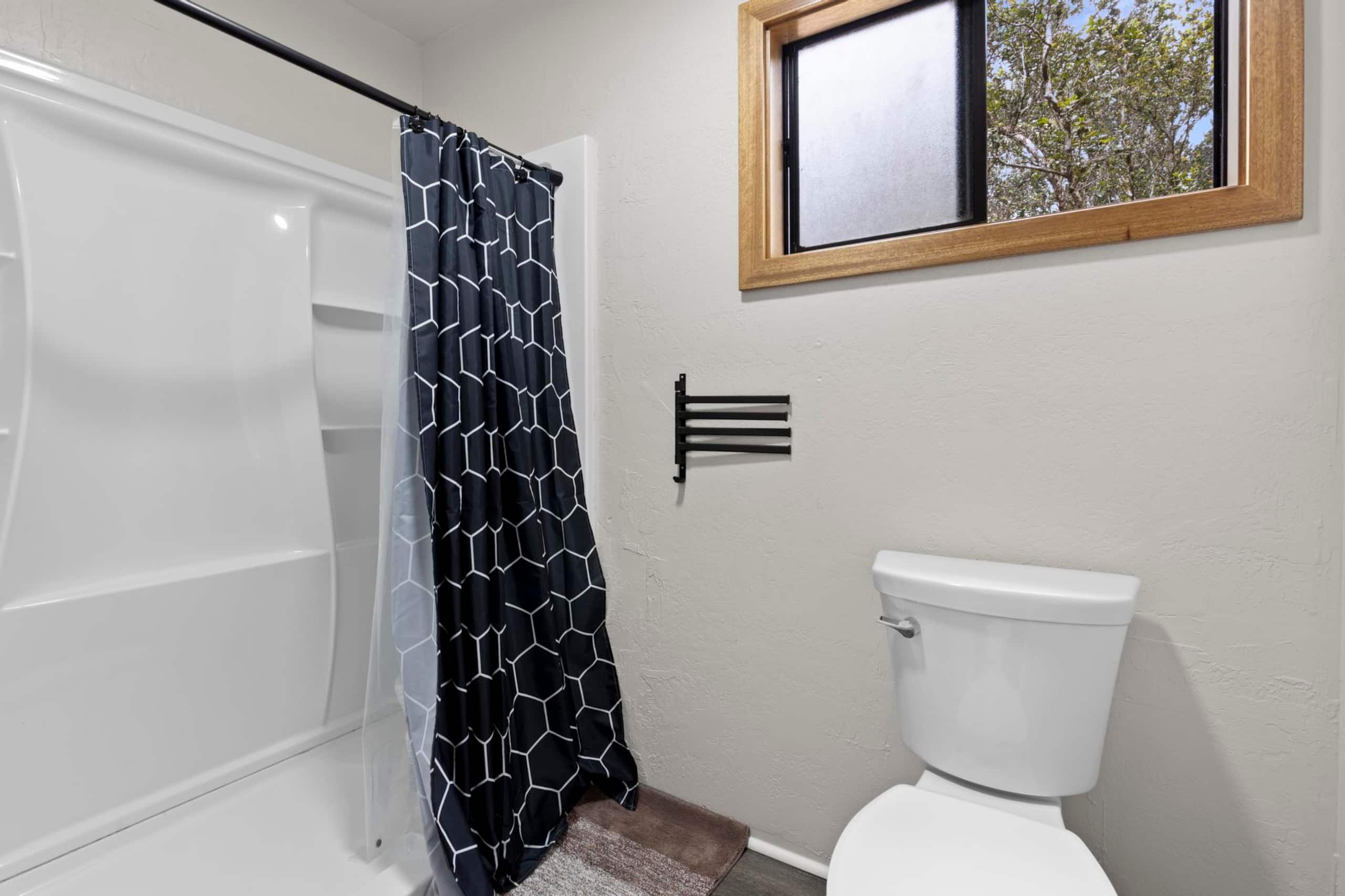 Home in Volcano · ★4.95 · 5 bedrooms · 7 beds · 3 private baths - Image 27