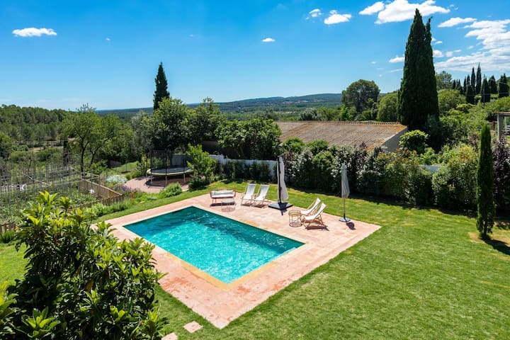 Casa rústica amb piscina Empordà