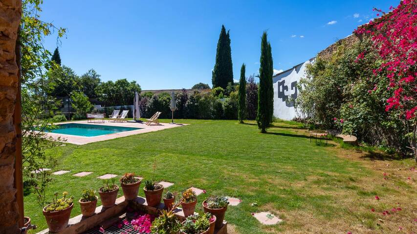 Casa rústica amb piscina Empordà gallery image 3