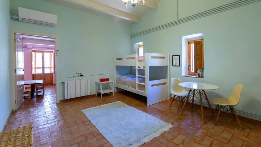 Casa rústica amb piscina Empordà gallery image 2