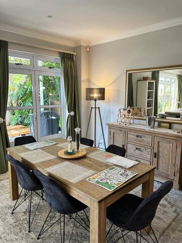 Elgin Townhouse – Excellent Location gallery image 2