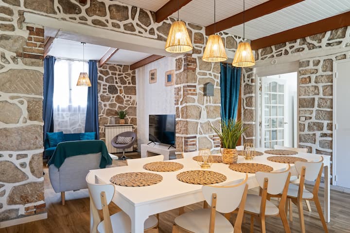 Maison De Ville Familiale, Spacieuse, 20min Centre - Nizza