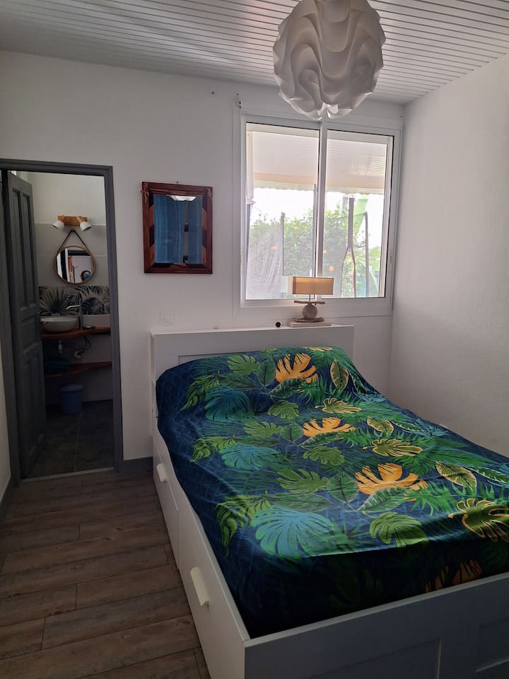 საძინებელი 4