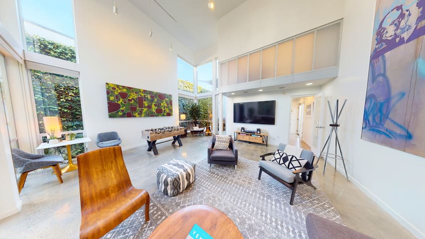 Hip Venice Architectural Loft Home By The Beach