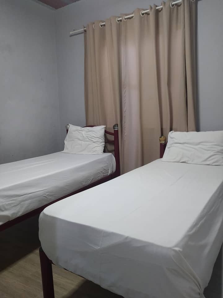 Dormitorio dos, con camas individuales