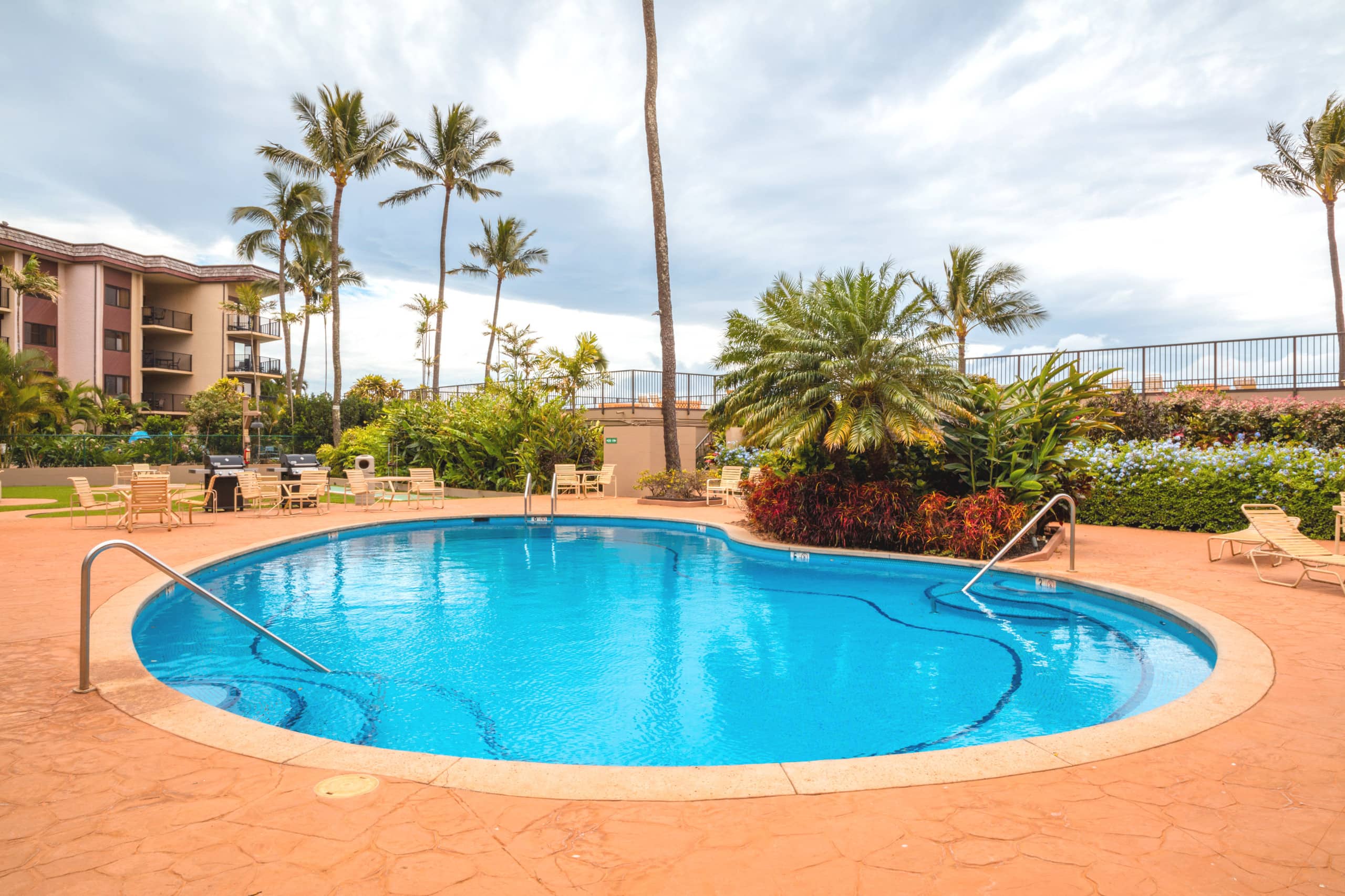 Honokowai 1BR Oceanfront Condo Walk 2 Shops Dining - Photo 37