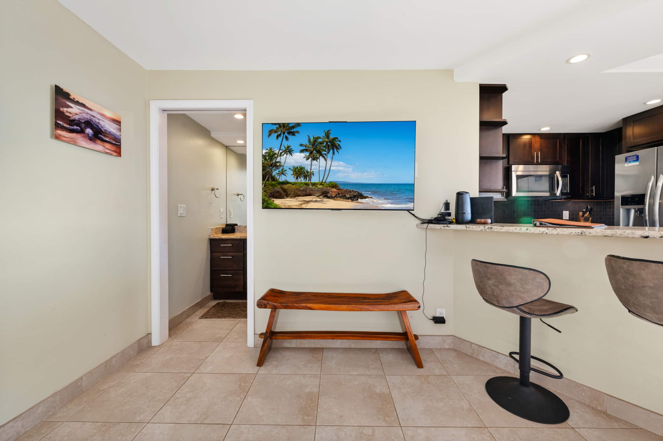 Honokowai 1BR Oceanfront Condo Walk 2 Shops Dining - Photo 8