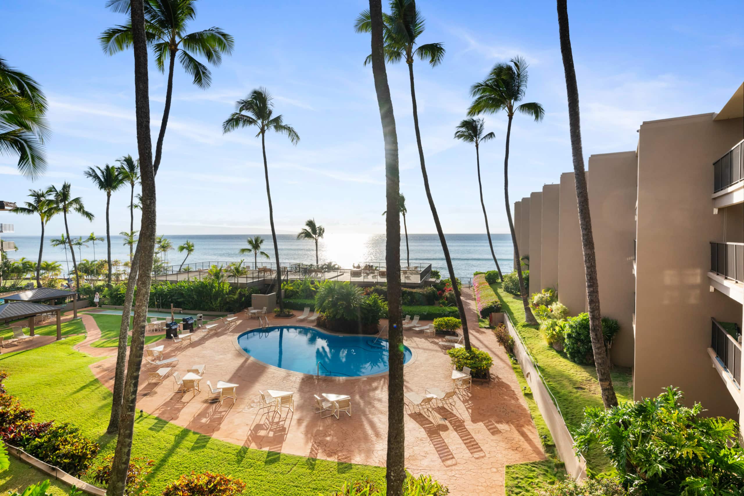 Honokowai 1BR Oceanfront Condo Walk 2 Shops Dining - Photo 45