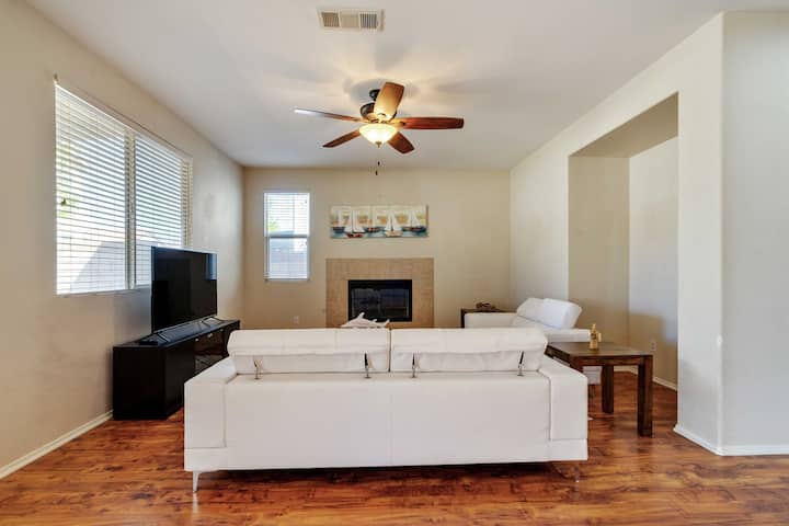 1st Floor Br | Stylish 4br Lancaster Home G#41390 - Lancaster, CA