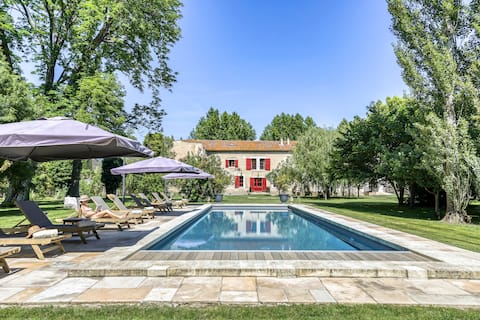 Mas de Mousquety 11 bedrooms 10 bathrooms