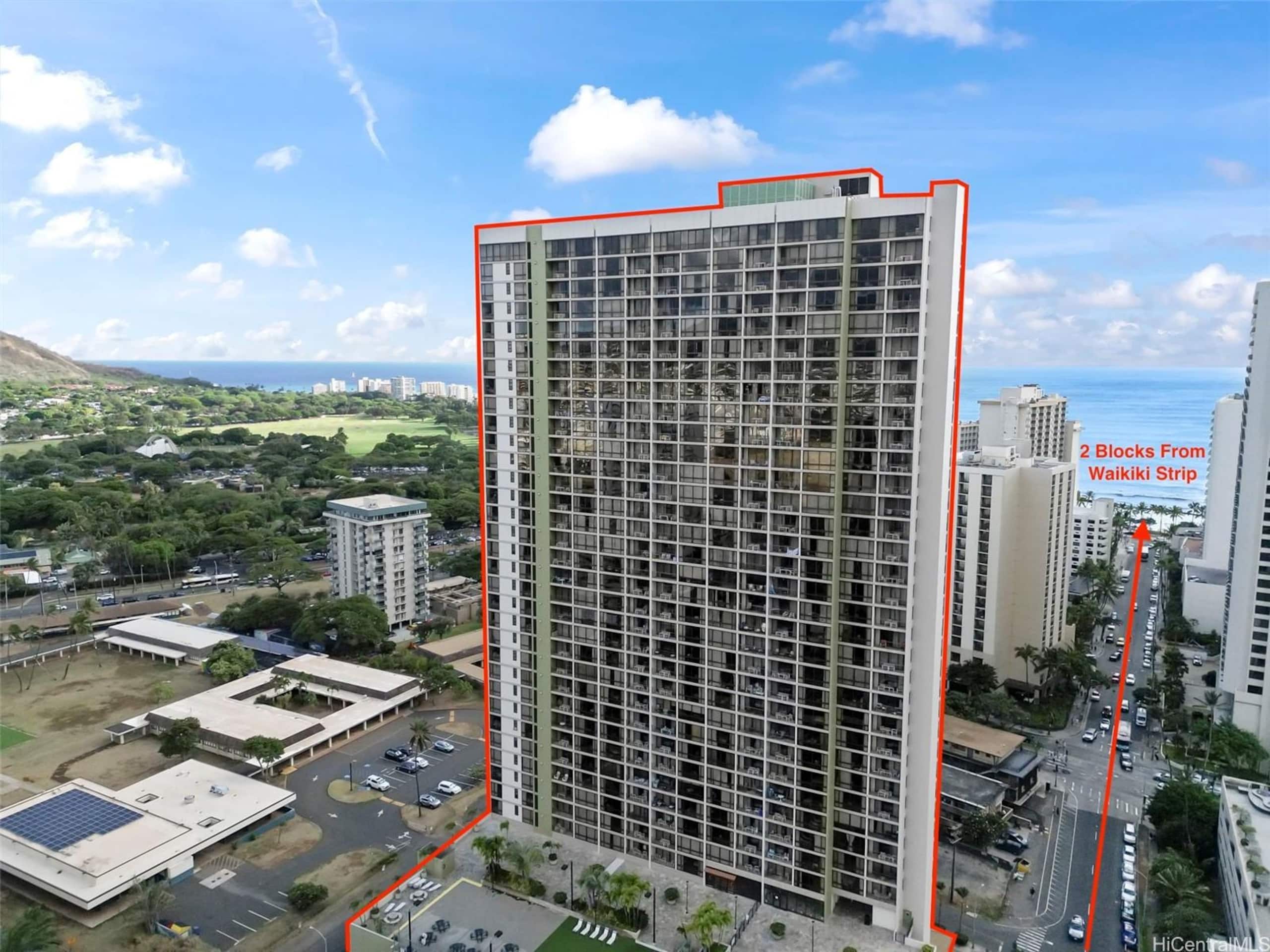 Condo in Honolulu · ★4.95 · 1 bedroom · 2 beds · 1 bath - Image 55