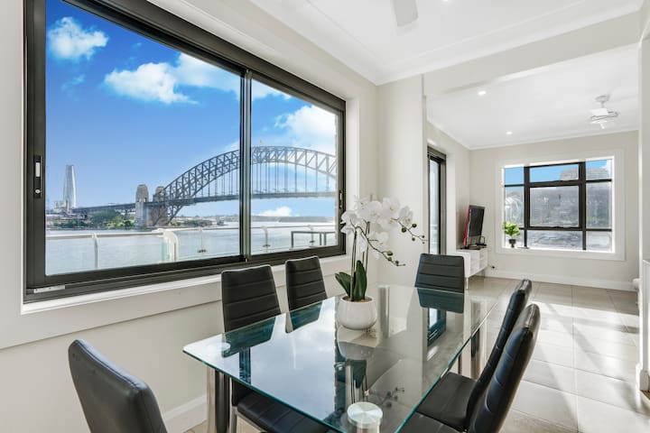 Phenomenal Harbour bridge and opera house views!