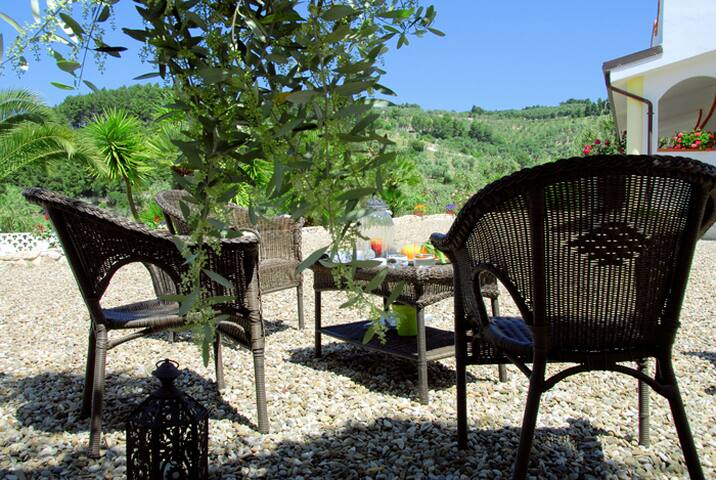 Villa Poggio di Luna con piscina privata gallery image 4