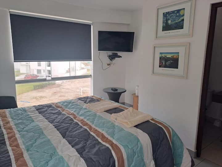 Schlafzimmer 1