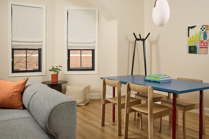 Spacious 2 Bedroom Suite In Trendy Queen Village - Philadelphia, PA