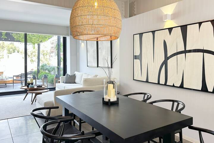 Luxury Apartment with Private Terrace & AC gallery image 4