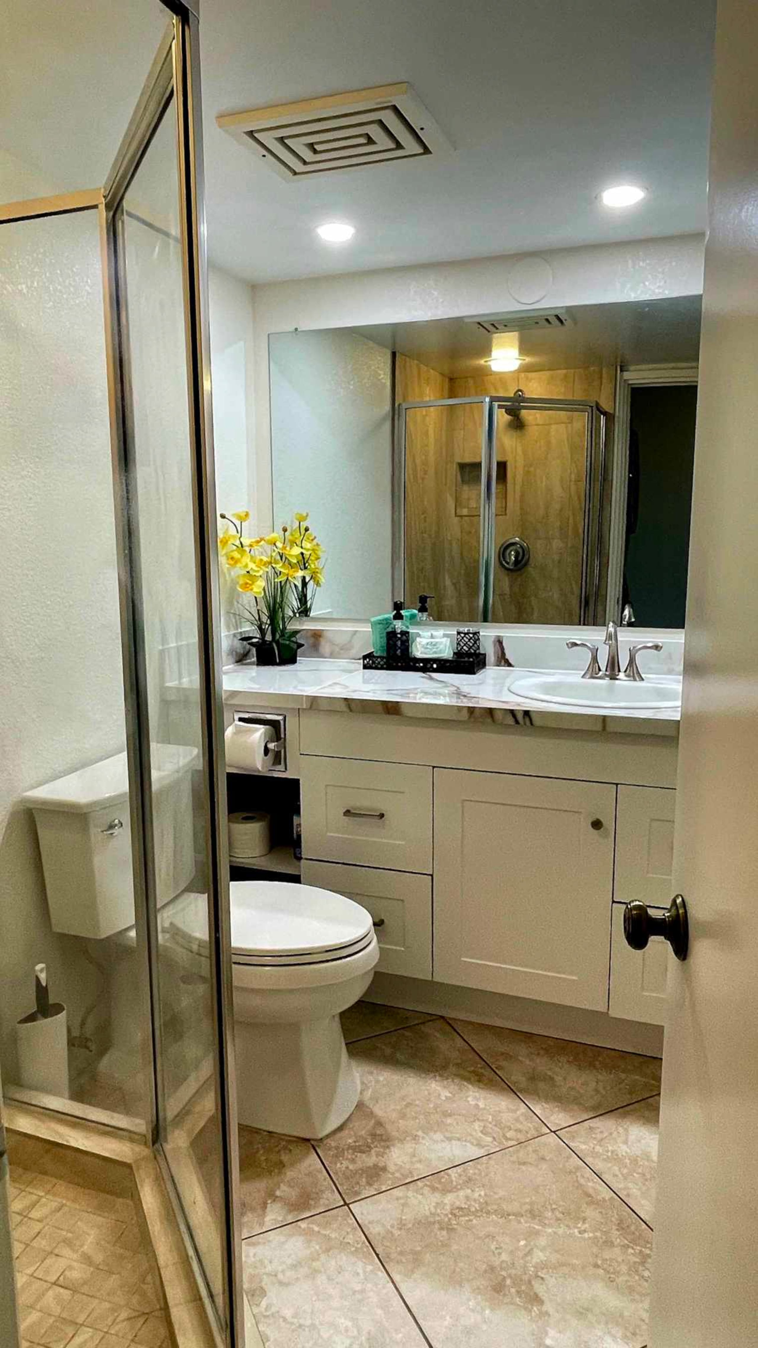 Kamaole Sands condo with ocean view. Split AC - Image 18