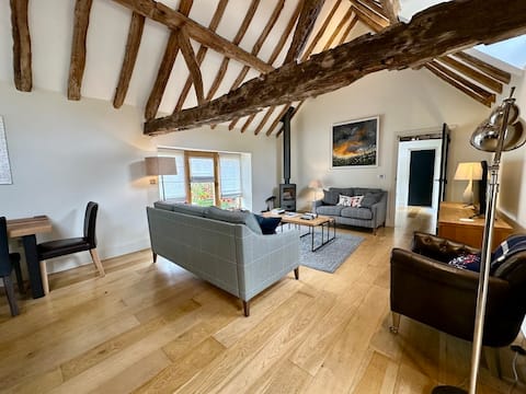 Successful Airbnb property: Cosy, Luxury Barn Conversion with Log Burner in Hart