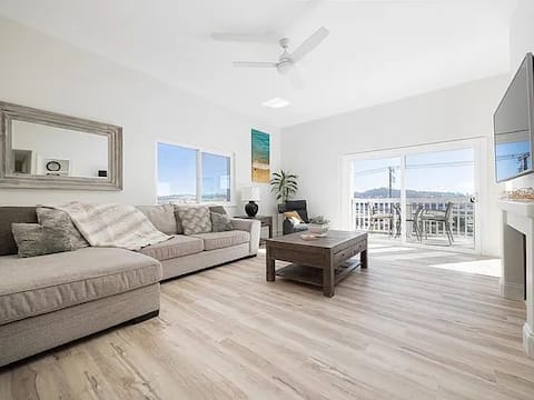 Popular Airbnb listing: Solana Beach / Del Mar Racetrack Gem with Views in Solana Beach