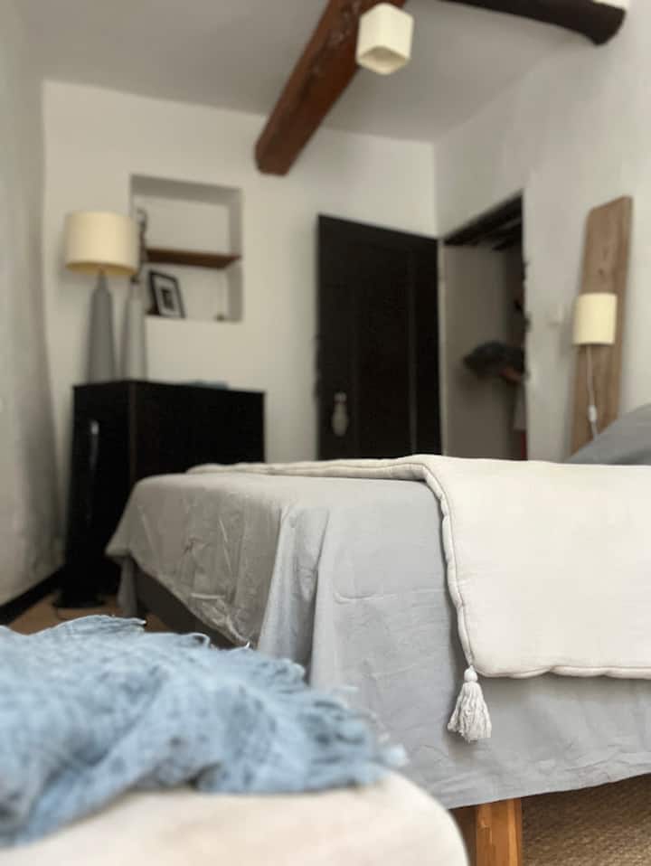 საძინებელი 1