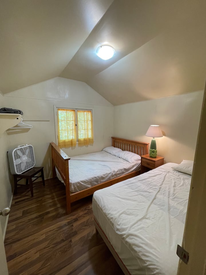 საძინებელი 1