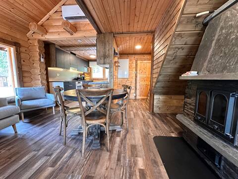 Top performing Airbnb: Riverside rental cabin Hiekkaranta, Kuusamo in Kuusamo