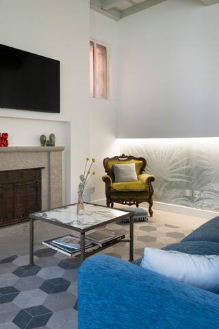 HomeMi Duomo Apartment gallery image 2